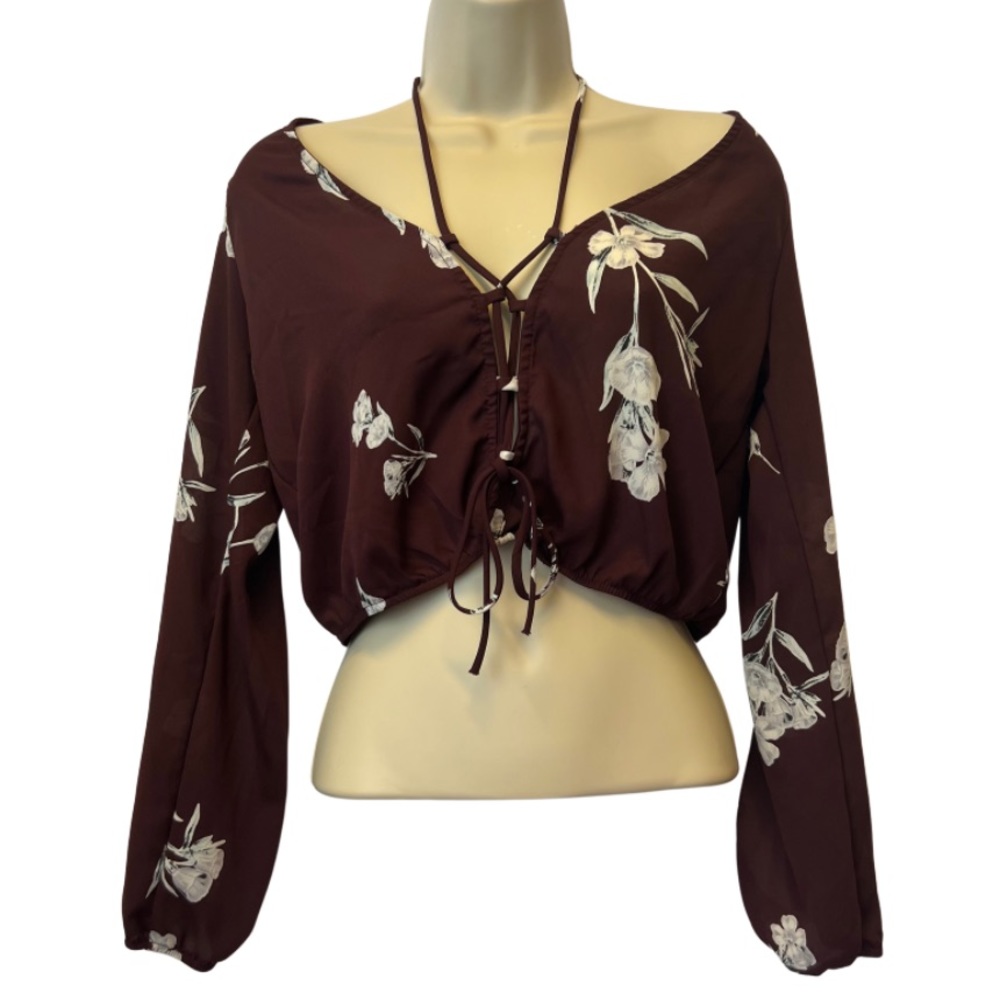 FashionNova Women’s Maroon Floral Crop Top
